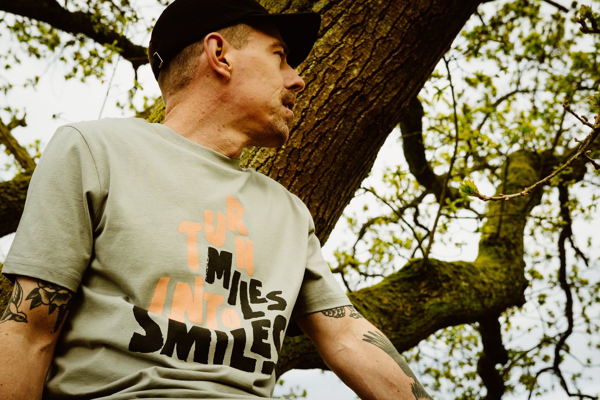 Turn Miles Into Smiles - T-Shirt - Grey