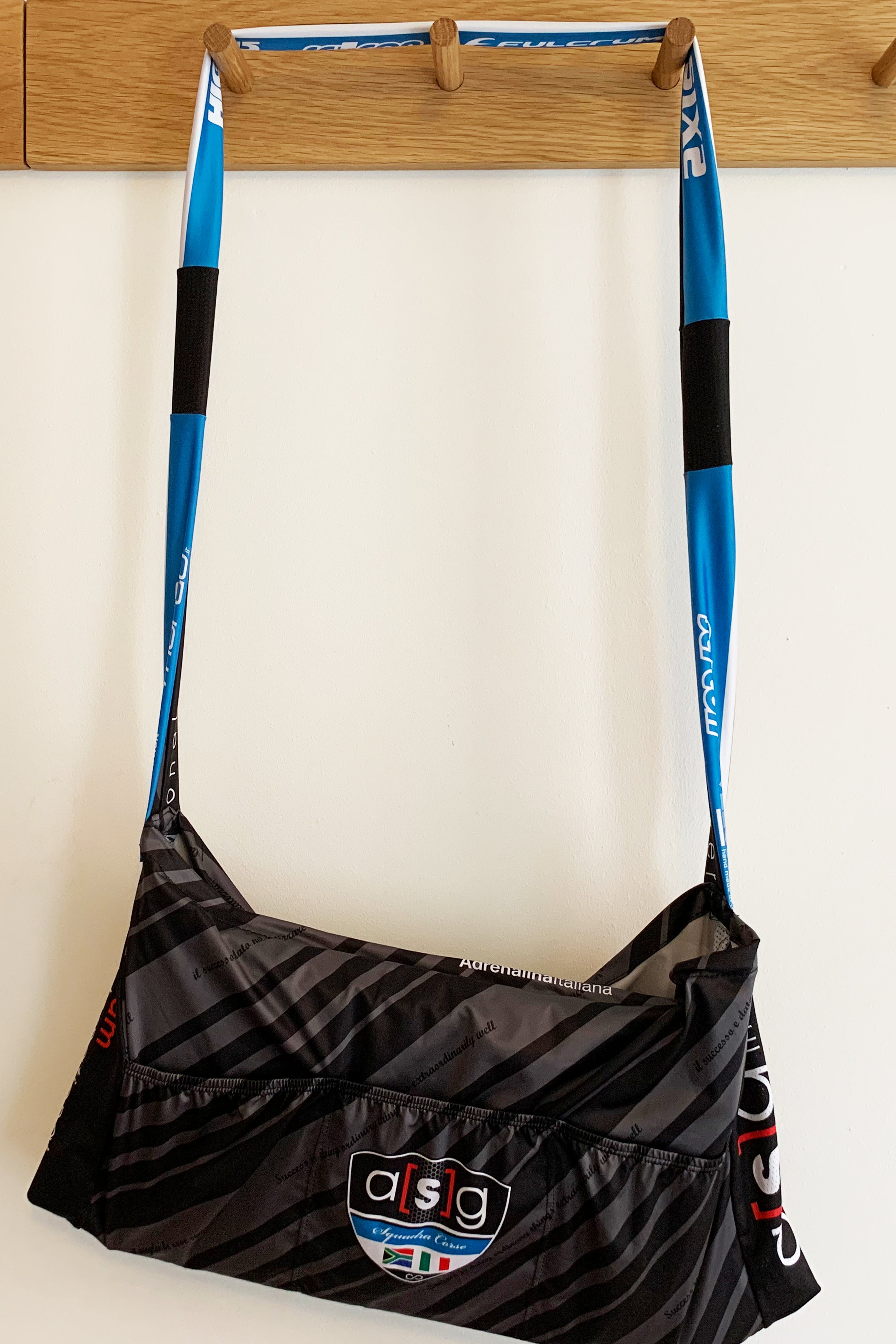 Upcycled Musette (mulepose)