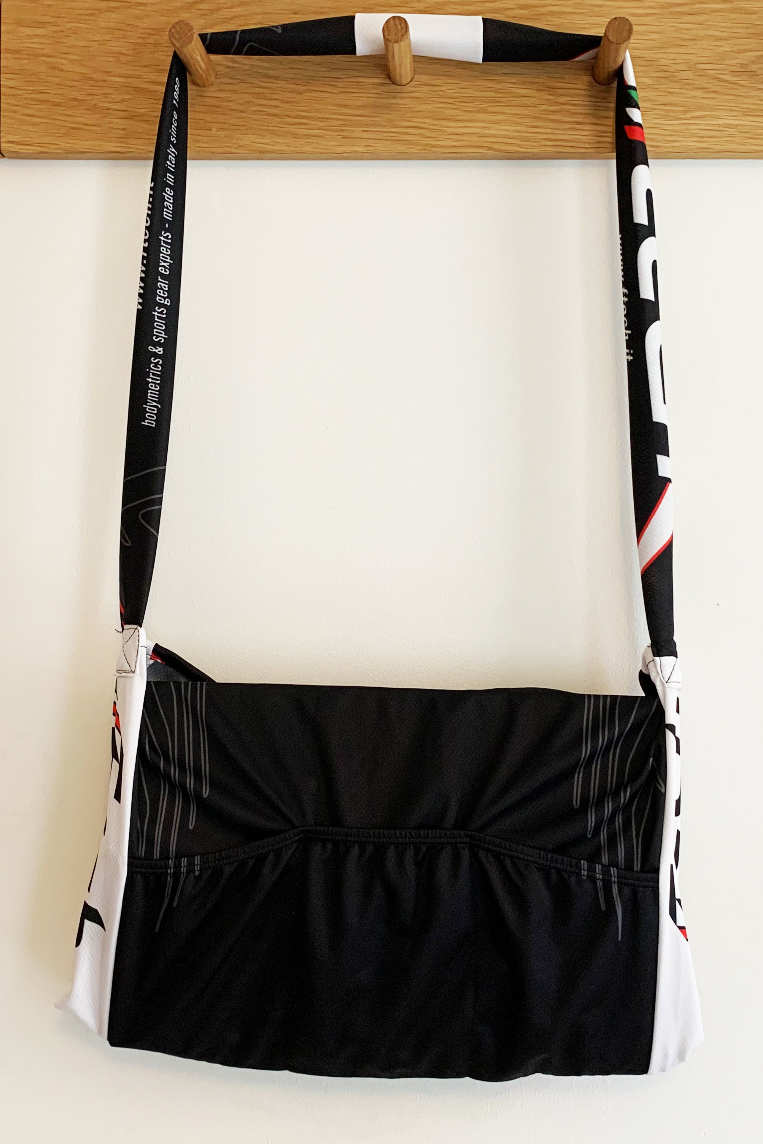 Upcycled Musette (mulepose)