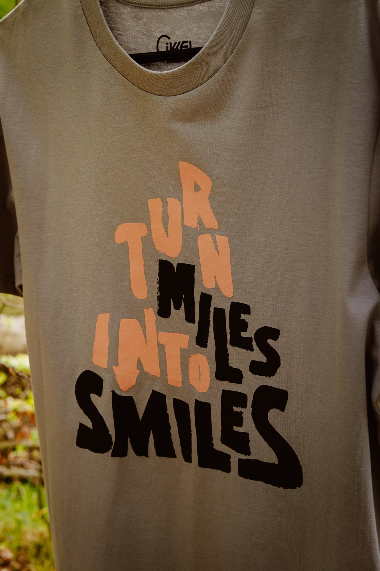 Turn Miles Into Smiles - T-Shirt - Grey