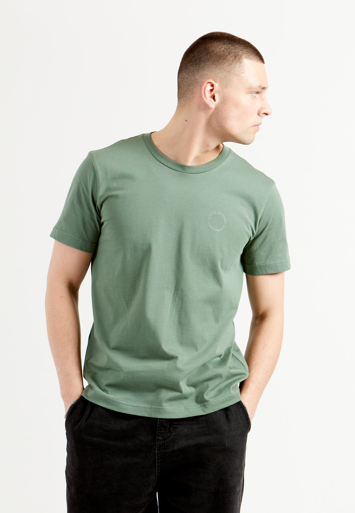 T.M.O.T.W. by Cikkel T-Shirt grøn