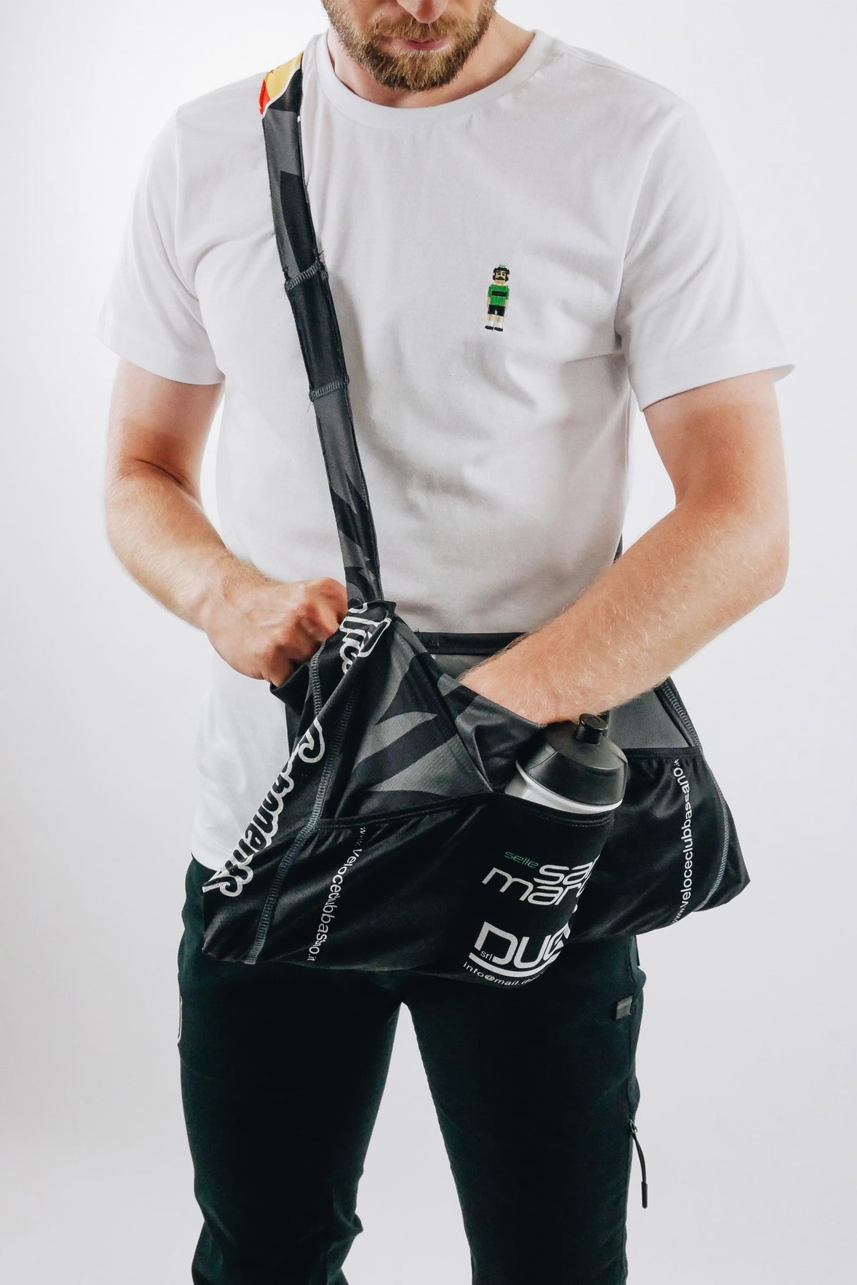 Upcycled Musette (mulepose)